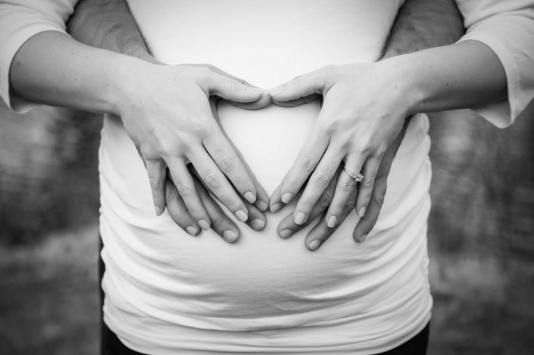 Announcing Joy: Pregnancy Announcement Photoshoot Ideas
